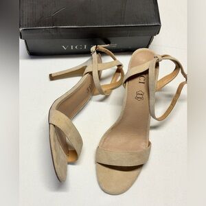 Vici Strappy Heeled Sandal Beige Suede With Box Size 10